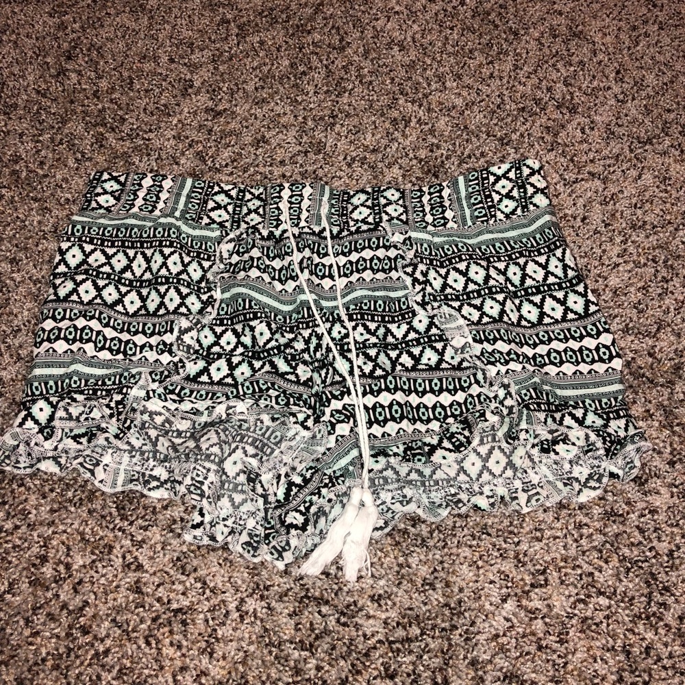 Aztec NO BOUNDARIES Shorts